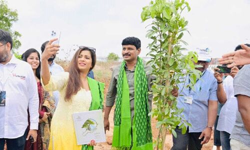 Green India Challenge sees participation from Shreya Ghoshal