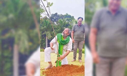 Green India Challenge undertaken by Narayana Murthy in Hyderabad