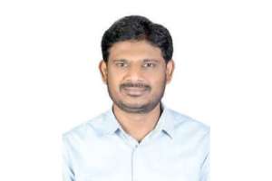 Karimnagar resident receives doctoral degree from JNTU.