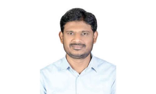 Karimnagar resident receives doctoral degree from JNTU.