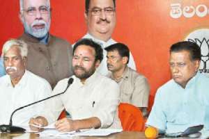 KCR comes under fire from Kishan in Hyderabad