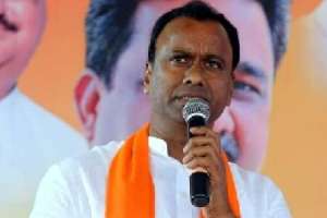 Komatireddy Rajagopal Reddy refutes party-switching rumors, confirms allegiance to BJP.