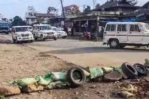 Manipur witnesses new outbreak of violence, resulting in one fatality.