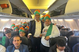 NRIs Based in Australia Take a ‘Modi Airways’ Charter Flight and Dance Their Way to Sydney in Order to Greet PM Modi | Check Out Photos