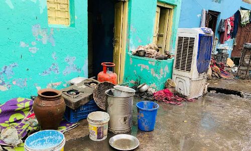 Residents of Chaderghat in Hyderabad haunted by the fear of inundation once again.