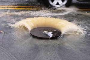 Sewage Overflow in Anjaiah Nagar Raises Concerns Among Residents of Hyderabad