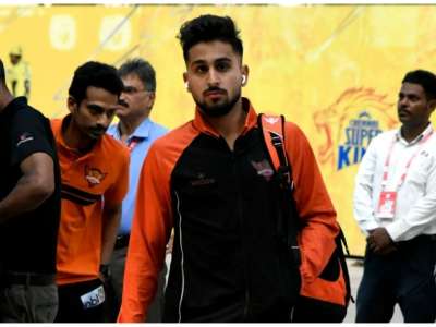 Speculation Arises Over Umran Malik’s Exclusion from SRH Kitchen During Match Against RCB