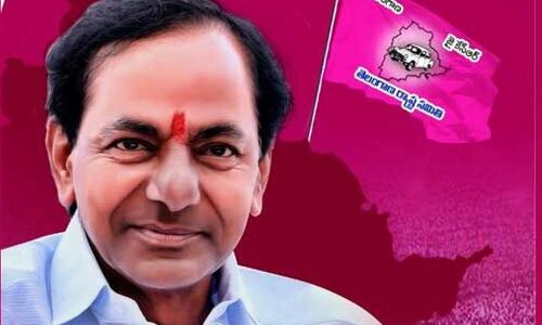 The astrologer who predicted the Congress victory in Karnataka has now forecasted a win for the KCR government in the upcoming state assembly elections.