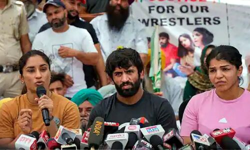 This Evening, Wrestlers in Delhi to Hold Candlelight March in Protest