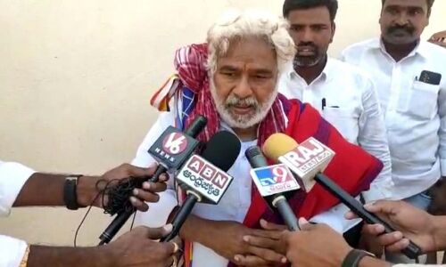 TS land policies receive fiery criticism from popular singer Gaddar
