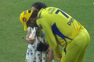 Watch Viral VIDEO of MS Dhoni’s Daughter Ziva Cheering for CSK Captain After Big Six in CSK vs DC Tie of IPL 2023