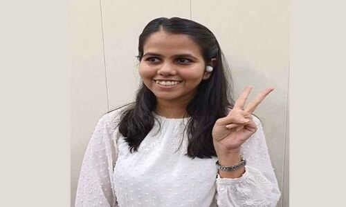 Women secure top 4 ranks in Delhi University, with Ishita leading the way as a graduate.