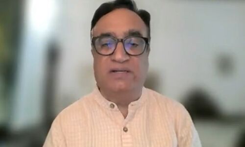 Ajay Maken claims Arvind Kejriwal is collaborating with BJP to disrupt opposition unity.