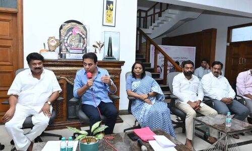 BRS GHMC Corporators meet with KTR in crucial session