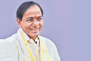 CM KCR | CM KCR visits Vitaleshwarud and Maharashtra ministers on the road to Maraga with MLCs