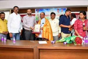 Collector RV Karnan states Dalit Bandhu program generates 1,000 industrialists in Karimnagar