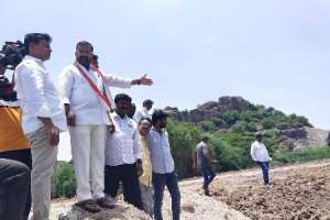 Congress criticizes BRS leaders for being involved in land grabbing in Warangal