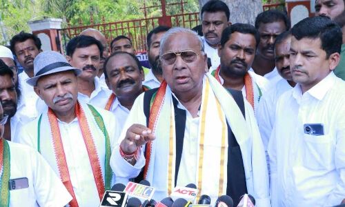 Farmers’ imprisonment condemned by V Hanumantha Rao in Nalgonda