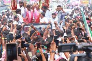Former MLA Veeresham vies for BRS ticket in Nalgonda