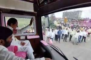 KCR to Lead 500-Vehicle Rally Covering 300km into Maharashtra