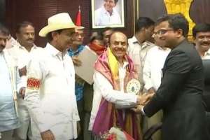 KCR urges employees to maintain the same spirit they have shown for nine years