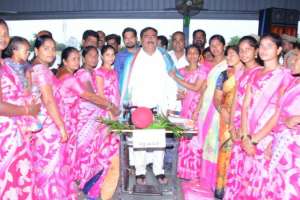 Minister Dayakar Rao | Employment opportunities for women in mega textile mills: Minister Errabelli