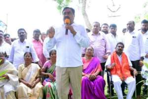 Minister Errabelli Dayakar Rao | First priority to Amarula families in government schemes: Minister Errabelli