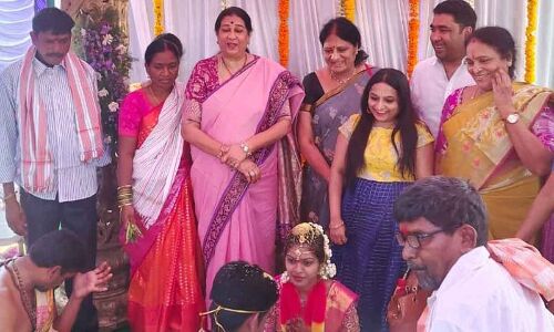 Minister Errabelli’s Kind Gesture towards Maid’s Daughter’s Wedding in Warangal