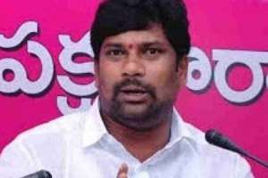 MLA Balka Suman announces Collectorate inauguration by KCR on June 9th