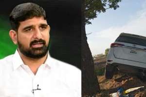 MLC Kaushik Reddy meets with accident while trying to avoid a biker, car crashes into a tree.