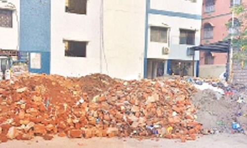 Moghalpura sports complex turned into a dumping yard in Hyderabad