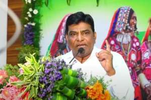 MP Nama Nageshwar Rao discusses land allocation: Chief Minister KCR responds