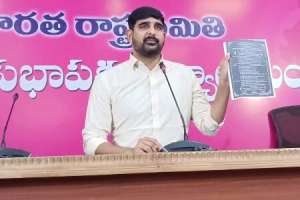 Padi Kaushik Reddy accuses Eatala of engaging in politics of murder.