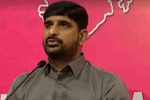 Padi Koushik Reddy | BJP leader accuses the DGP of bias against him, says he is interfering in propaganda