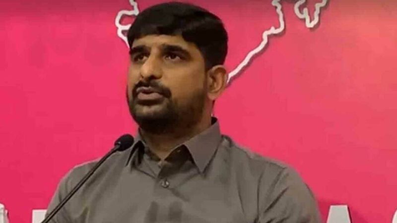 Padi Koushik Reddy | BJP leader accuses the DGP of bias against him, says he is interfering in propaganda