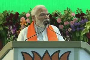 PM Modi focuses on the family of CM KCR in Bhopal.