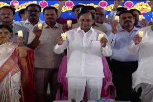 Telangana Martyrs Memorial | Tribute to the Brave Hearts with New Light