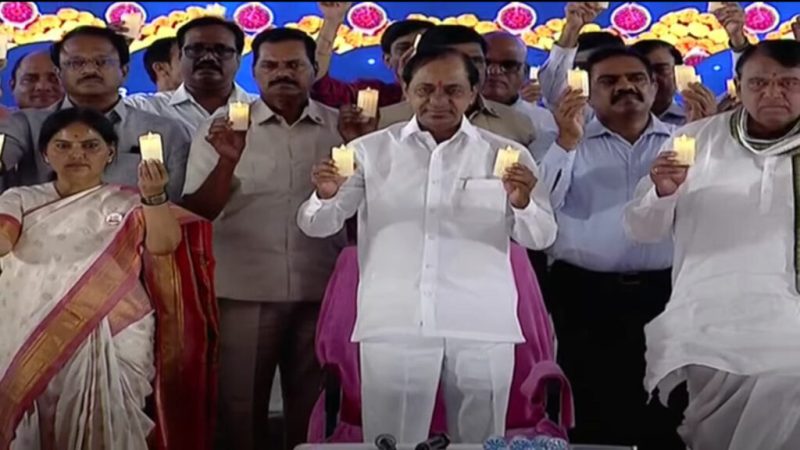 Telangana Martyrs Memorial | Tribute to the Brave Hearts with New Light