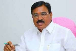Traders cautioned by Minister Niranjan against selling cotton seeds at inflated rates