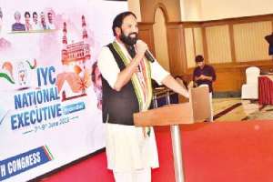 Uttam accuses KCR and Modi administrations of betraying unemployed youth and destroying their futures.