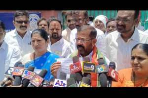 Warangal’s Image Denigrated by KCR, Congress Accuses