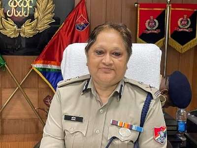 Aroma Singh Thakur takes on role as Chief Security Commissioner for SCR