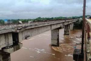 Bhadrahclam still experiencing Godavari flood at first warning level