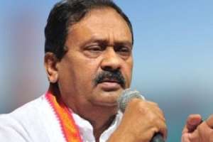 Congress criticizes the ban on media from entering government schools