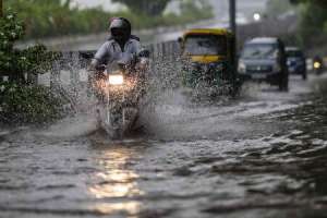 Delhi Road Restrictions Lifted as Flood Waters Recede