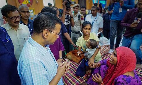 Flood-affected families receive financial assistance of Rs 10,000 from CM Kejriwal
