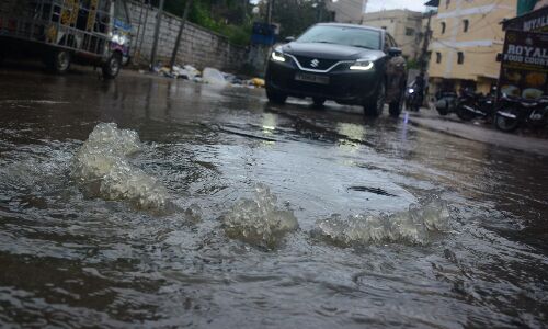 GHMC teams tackle city’s rain issues