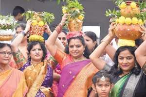 Kavitha urges NRIs to consider investment opportunities in Telangana
