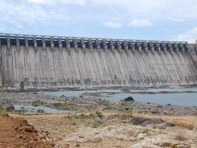 Kharif crops face imminent danger