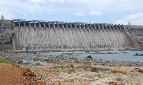 Kharif crops face imminent danger